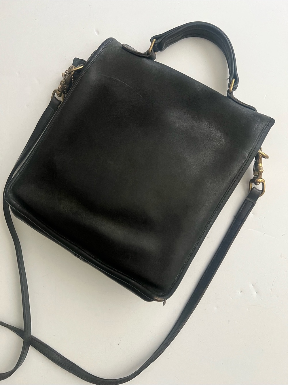 Vintage Black Leather Coach Crossbody Bag - Picture 3 of 10